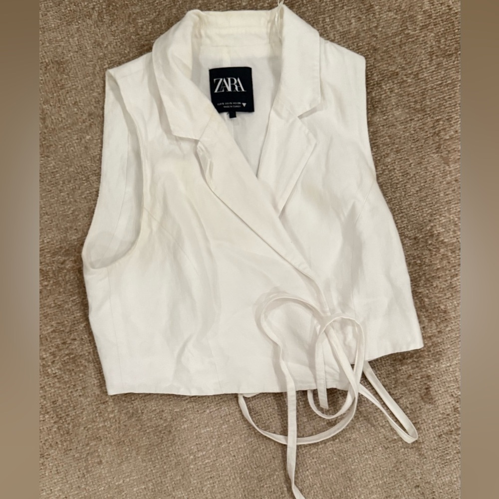 Zara White Sleeveless Women's Top